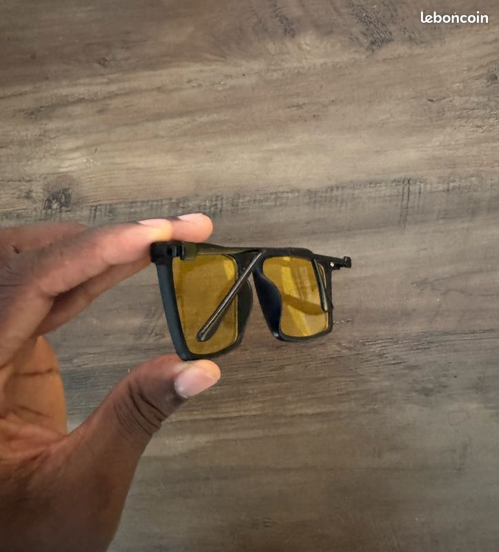 Lunettes à verres jaunes anti-lumière bleue, monture noire mate