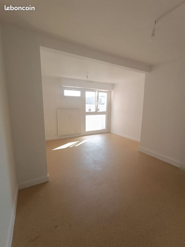 Appartement 1 pièce 26 m² · à Saint-Brieuc · 26 m² · 450 €