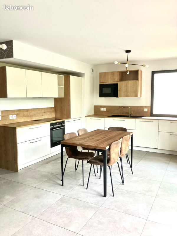 Appartement 4 pièces 78 m² · à Limonest · 78 m² · 1 645 €
