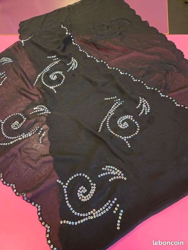 Foulard a motif (image 3)