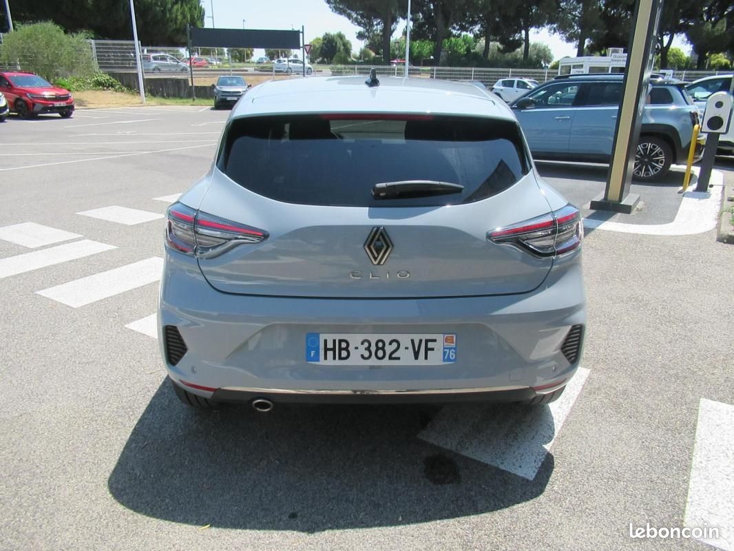 Renault Clio V TCe 90 ch GSR2 Techno (image 7)