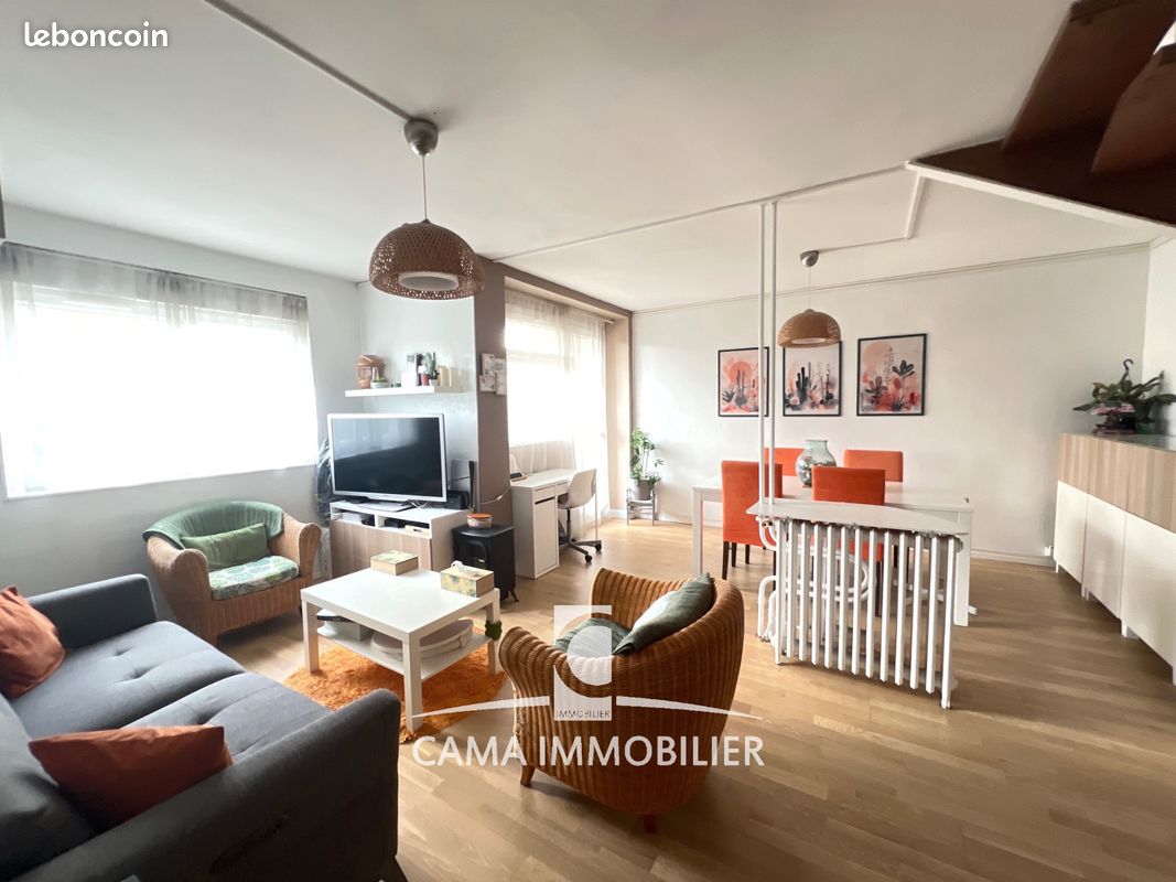 Appartement 4 pièces 77 m² · à Versailles · 77 m² · 390 000 €