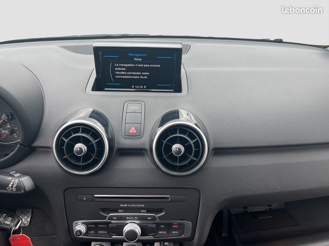 Audi A1 Sportback 1.4 TDi 90ch Ambiente (image 12)