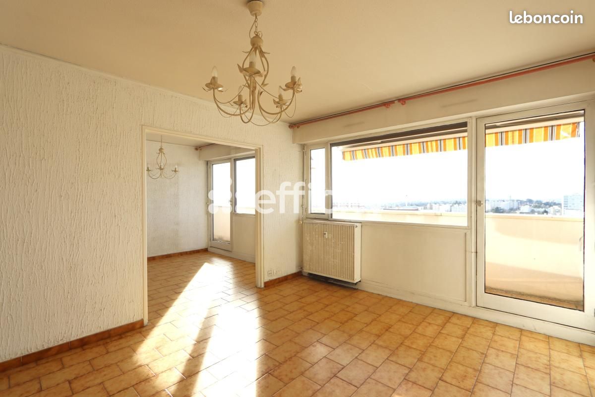 Appartement 5 pièces 91 m² · à Rillieux-la-Pape · 91 m² · 139 000 €