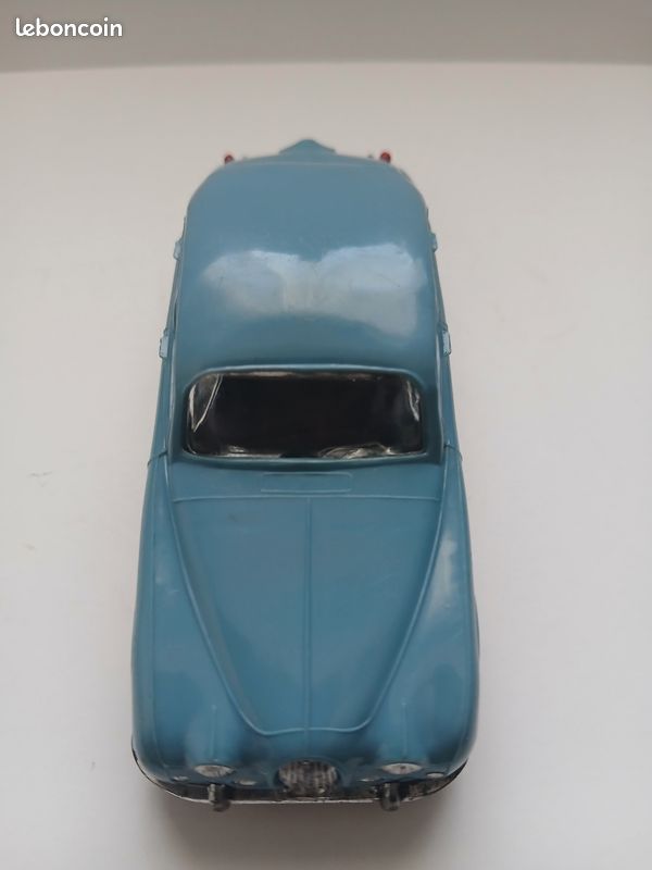 Voiture Miniature NOREV Jaguar 2 L 400 1/43 De 1972 - Ancienne, Pour Collection Ou Pièces