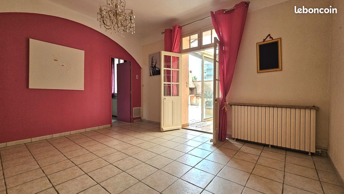 Maison 5 pièces 96 m² · à Nîmes · 96 m² · 249 000 €