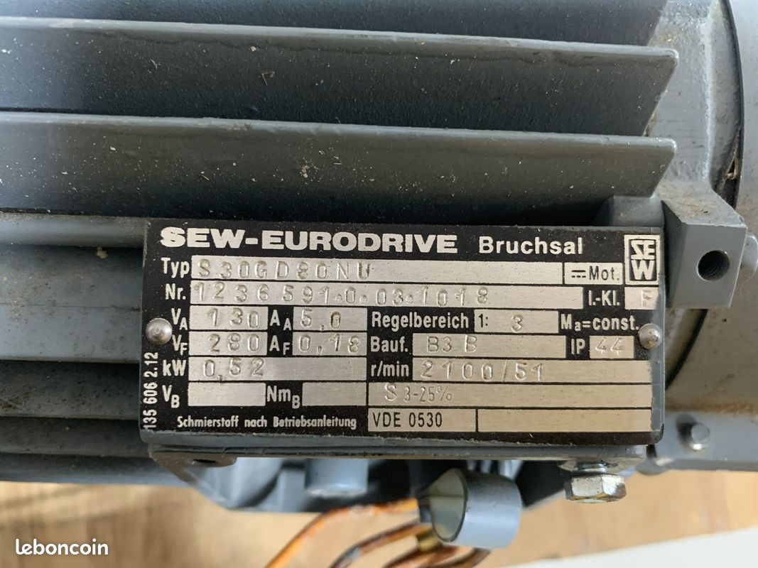 Moteur réducteur courant continu pour pièces (image 3)