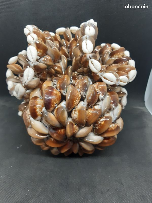 Deux Coquillages De Tahiti – Salière Et Poivrière, Avec Petites Cuillères (occasion, Très Bon état)