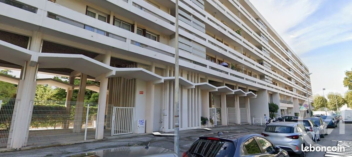 Parking 15 m² · à Toulon · 15 m² · 130 €/mois