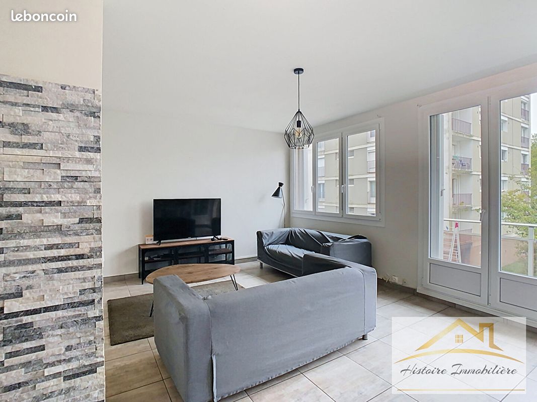 Appartement 5 pièces 106 m² · à Brest · 106 m² · 990 €/mois