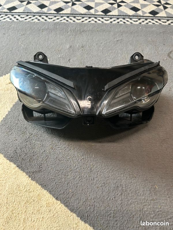 Phare avant Ducati 1198 (image 1)