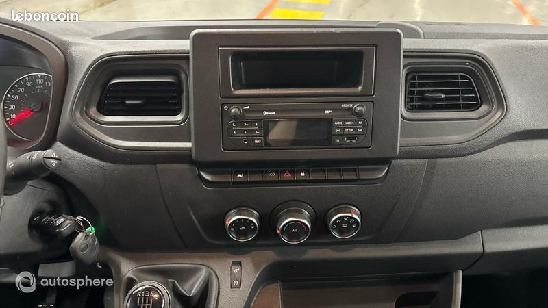 Renault Master Véhicule utilitaire ou Société F3500 L2H2 2.3 Blue dCi 135ch Confort Euro6E (image 14)