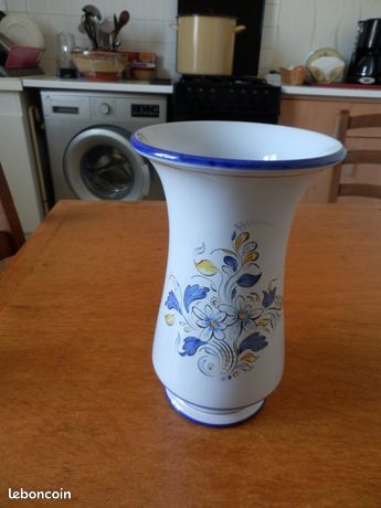 Petit vase en faïence de Nevers - MONTAGNON Gd M- - Décoration