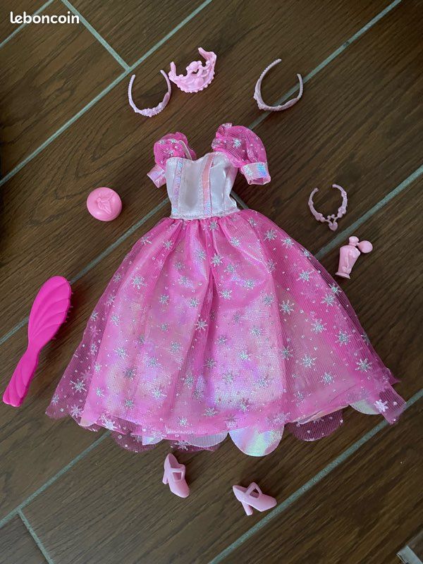 Lot 10 accessoires poupée Barbie princesse (rose) Jeux Jouets