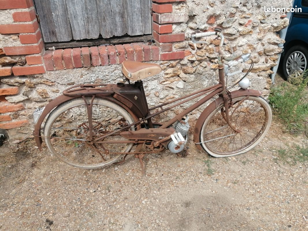 Mobylette motobecane AV3 1950 (image 1)