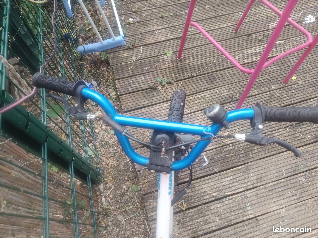 Vélo BMX (image 4)
