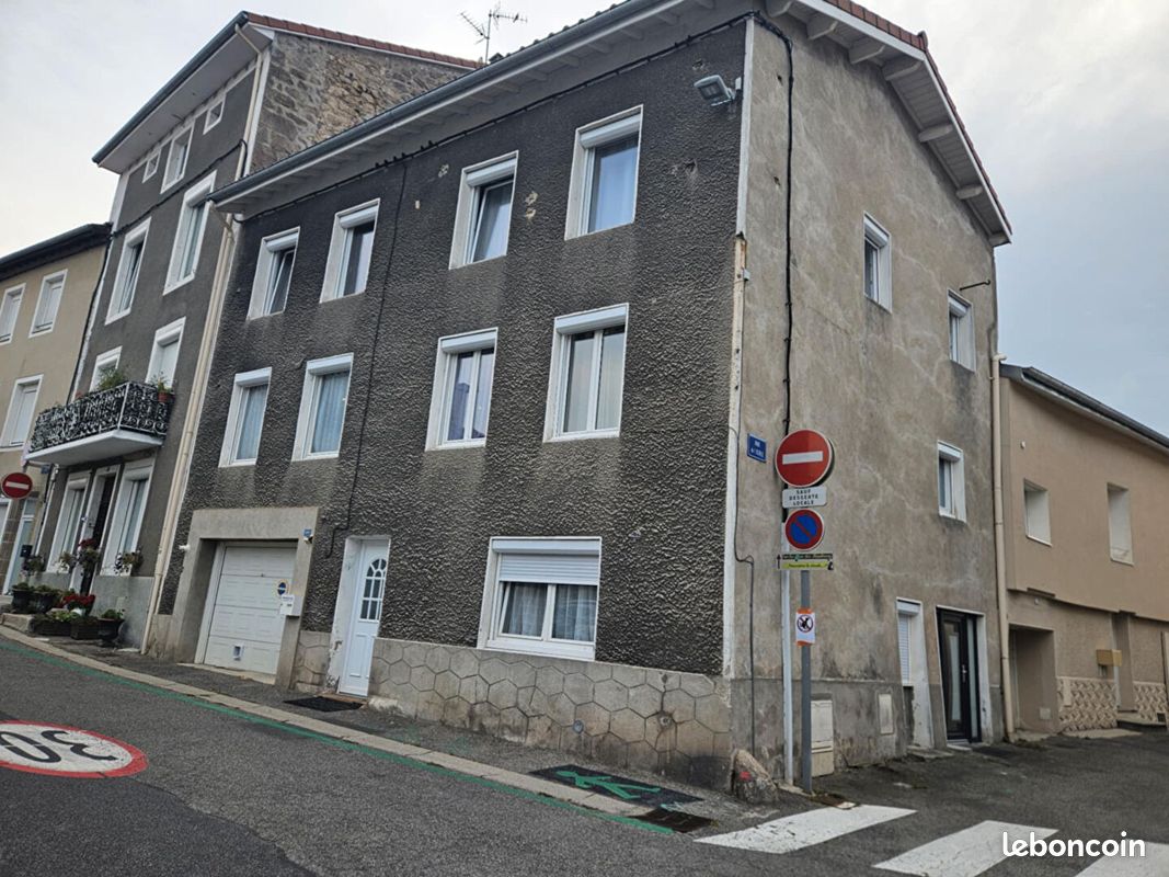 Maison 8 pièces 170 m² · à Saint-Maurice-de-Lignon · 170 m² · 182 000 €
