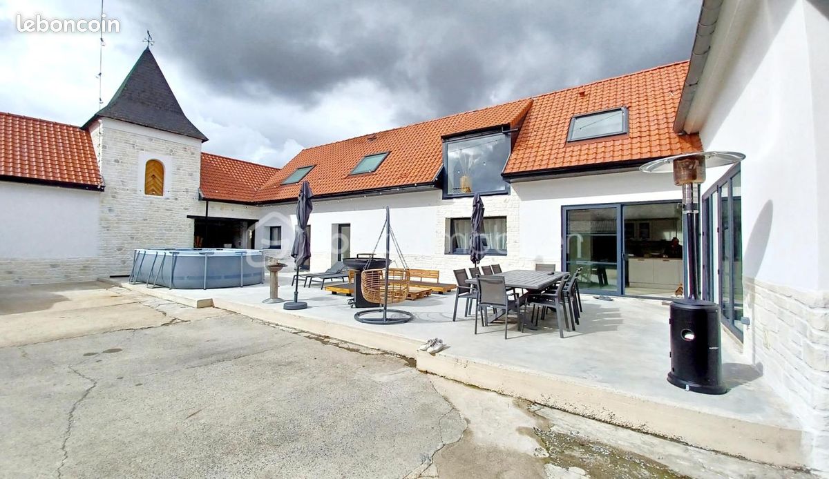 Maison 7 pièces 230 m² · à Hulluch · 230 m² · 690 000 €