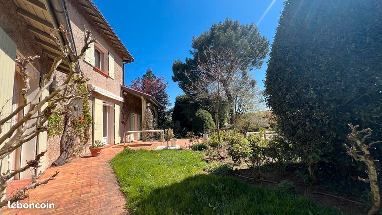 Maison 8 pièces 199 m²