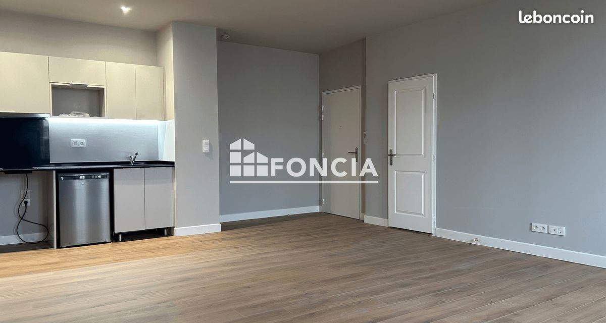 Appartement 1 pièce 40 m² · à Saintes · 40 m² · 490 €/mois