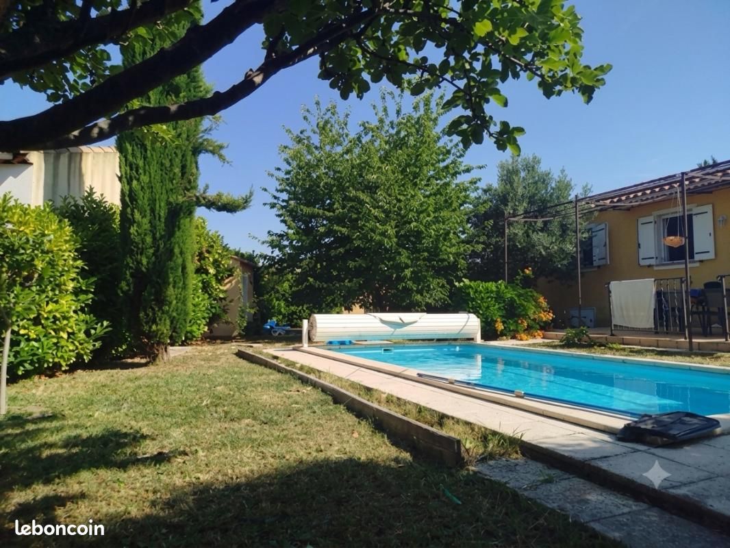Maison 5 pièces 100 m² · à Régusse · 100 m² · 330 000 €