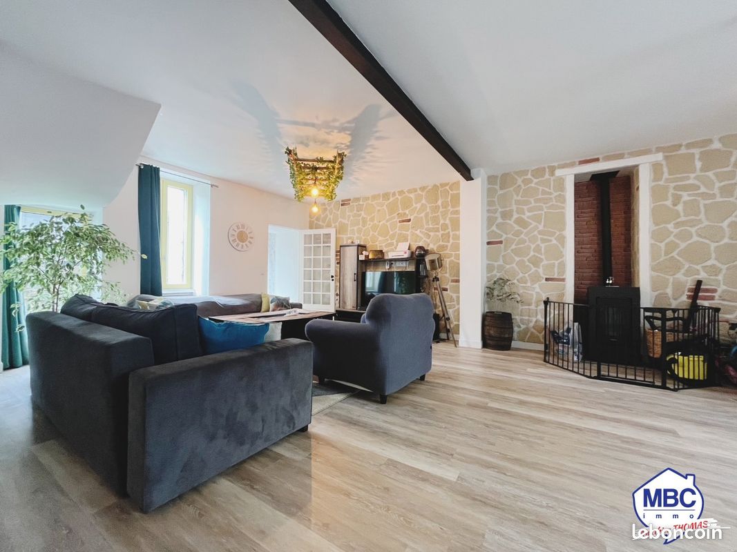 Maison 5 pièces 153 m² · à Mortagne-sur-Sèvre · 153 m² · 249 990 €