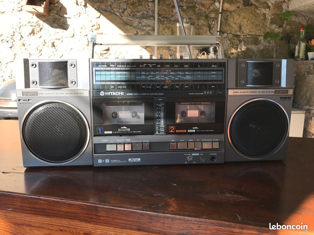 BOOMBOX HITACHI TRK-5320E Ghettoblaster Radio Stereo Cassette Recorder