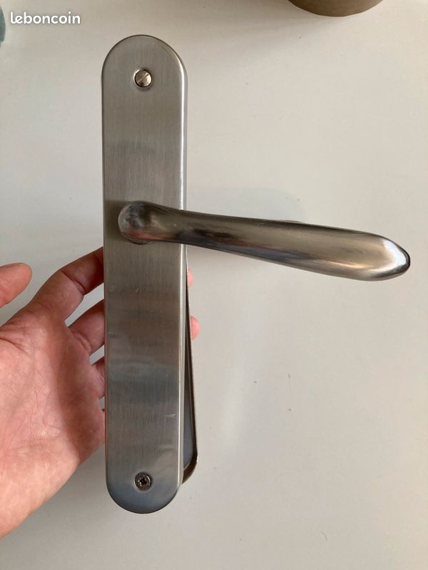 Poignet porte (image 1)