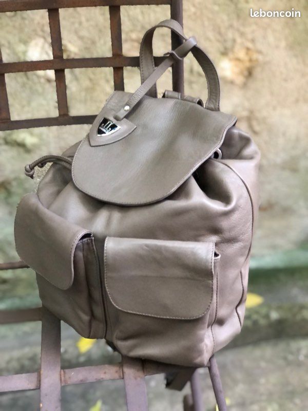 Sac à dos, marque de Luxe italienne : Loriblu (image 2)