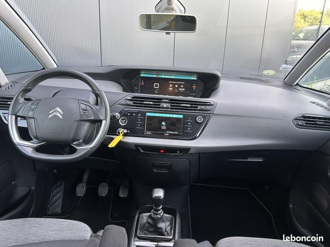 CITROEN C4 SPACETOURER 1.5 BlueHDi 130 Feel avec Caméra, GPS et Carte mains libres (image 21)