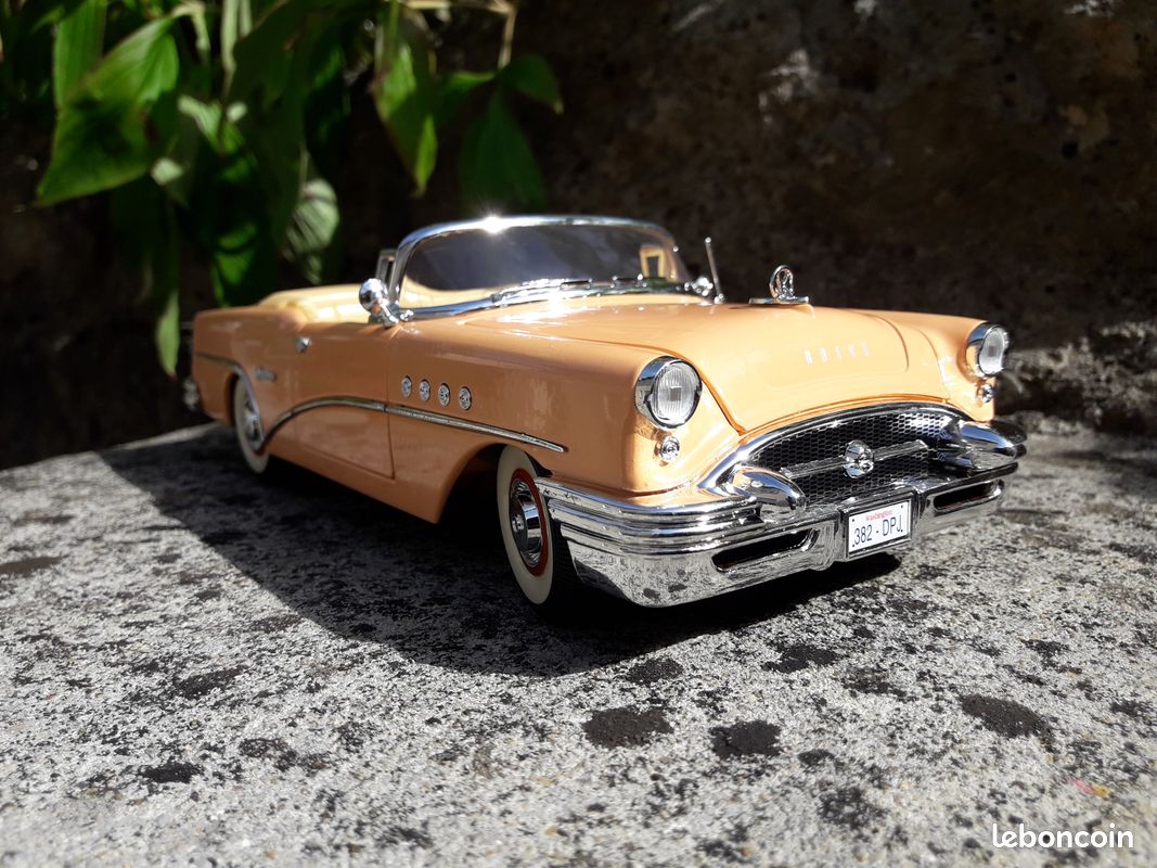 Buick Century Cabriolet Taxi Jaune 1955 – Mira 6132 – Collection 1/18