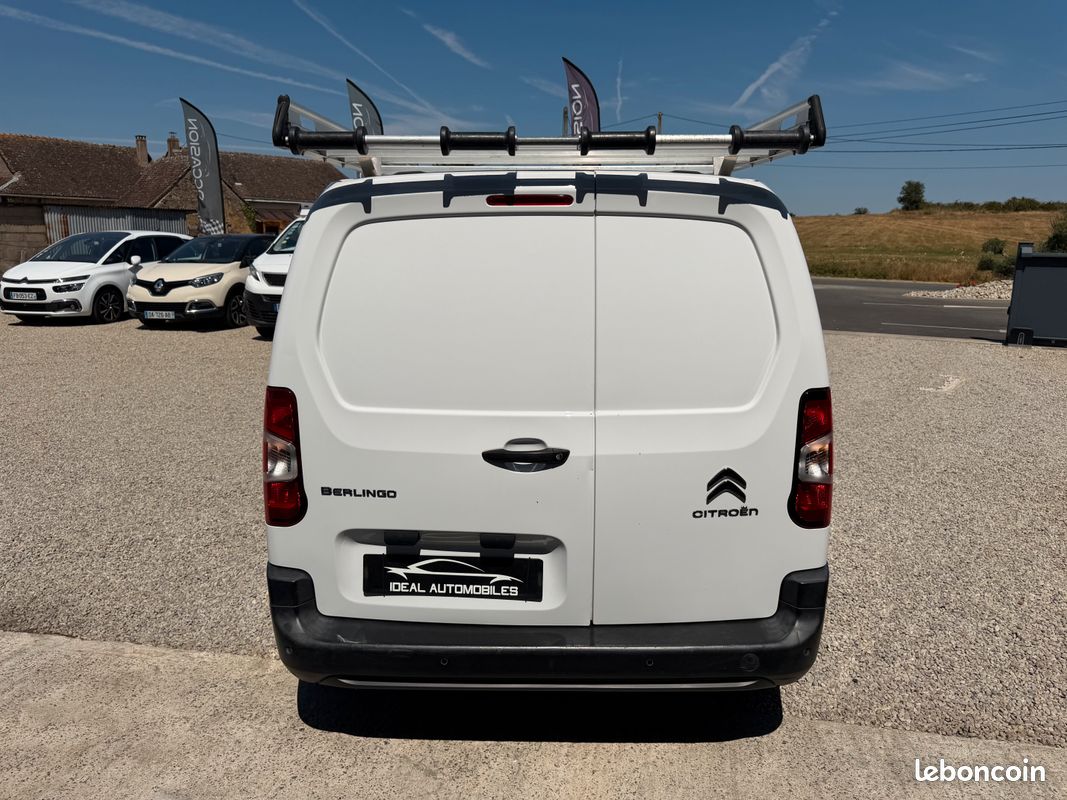 Citroen berlingo 1.6 bluehdi 100 ch club taille m 1ere main galerie (image 15)