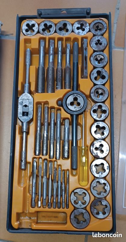 Coffret de tarauds et filières (image 2)