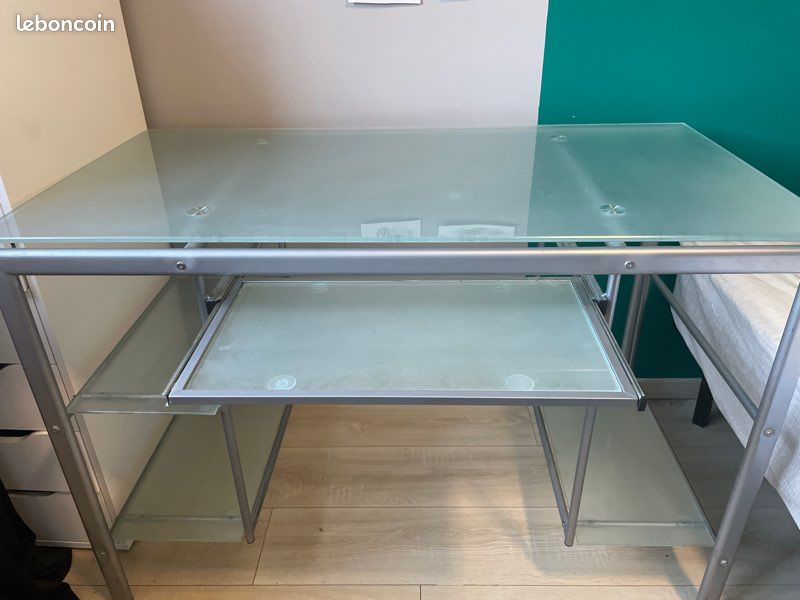 Bureau en verre (image 1)