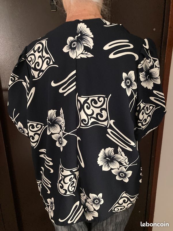 Veste chic bleu marine et blanche élégant graphisme japonisant taille 42 neuve jamais portée (image 4)
