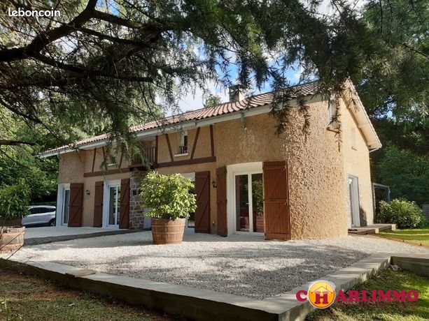 Maison 7 pièces 205 m²