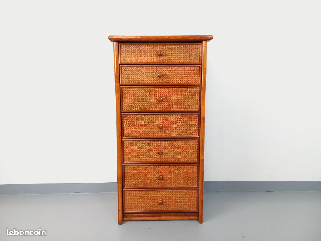 Commode chiffonnier semainier vintage en rotin, bois et cannage des années 70 (image 2)