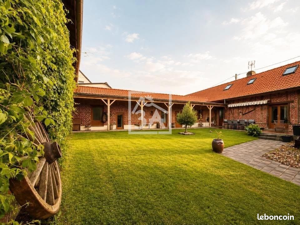 Maison 8 pièces 175 m² · à Thérouanne · 175 m² · 369 900 €