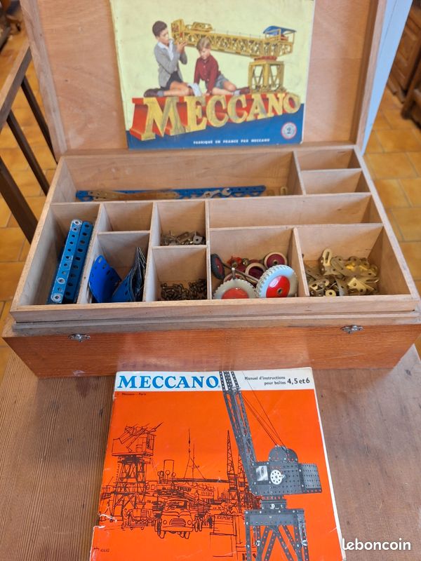 Lot De Pièces Meccano Vintage En Métal - Roues, Plaques, Engrenages - Collection