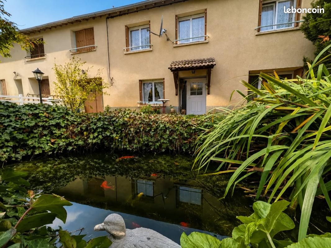 Maison 5 pièces 170 m² · à Millières · 170 m² · 99 000 €