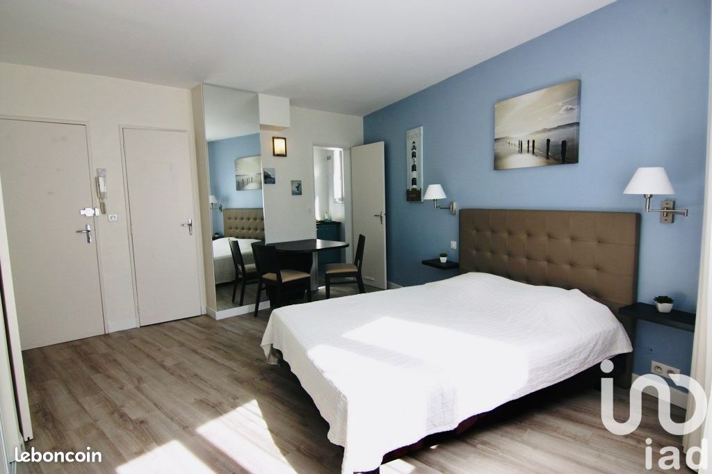 Studio 1 pièce 24 m² - Rochefort 17300 (image principale 0)