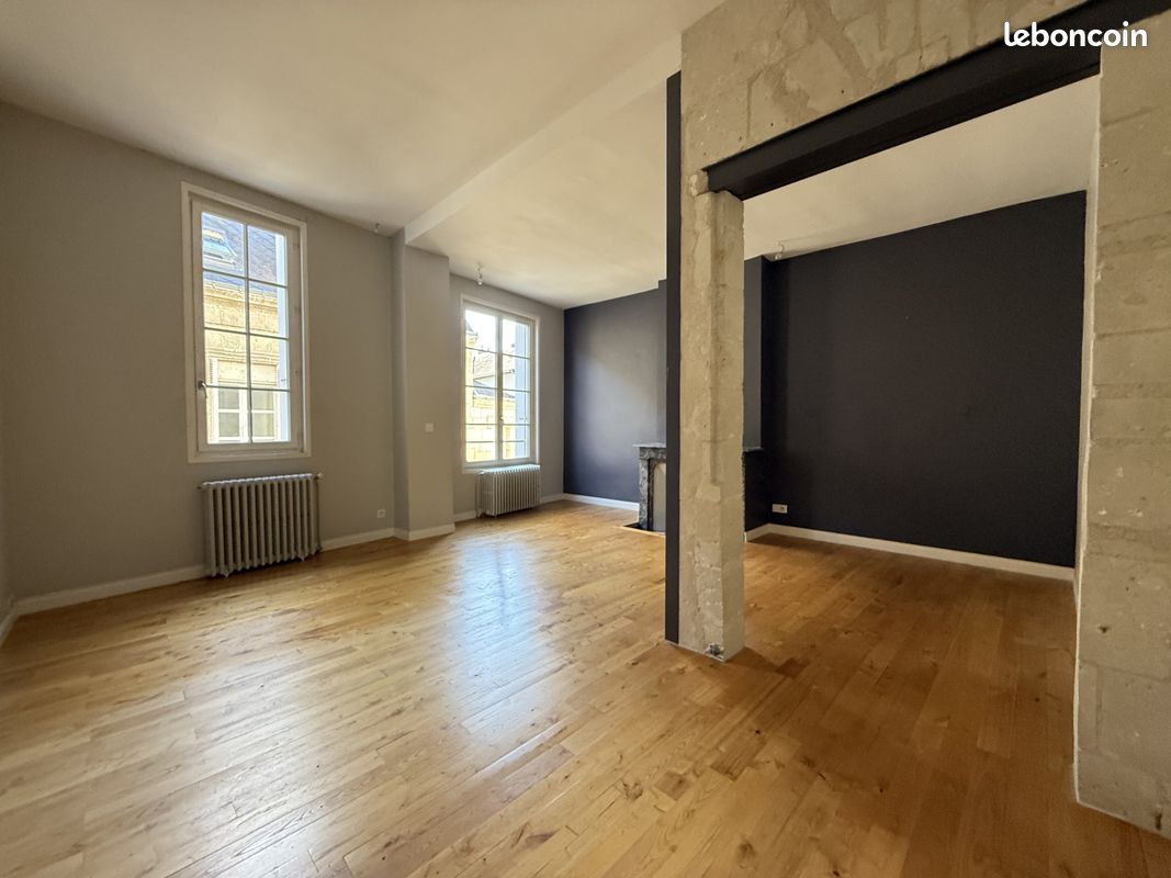 Maison a louer saumur - 10 pièce(s) - 500 m2 - Surfyn