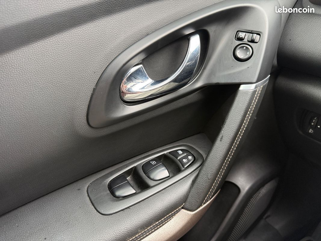 RENAULT KADJAR 1.6 DCI 130 INTENS 130Ch Garantie 12 mois (image 17)