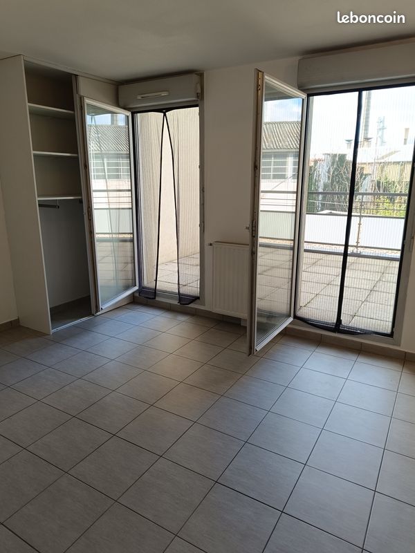 Appartement 1 pièce 30 m² · à Vénissieux · 30 m² · 590 €/mois