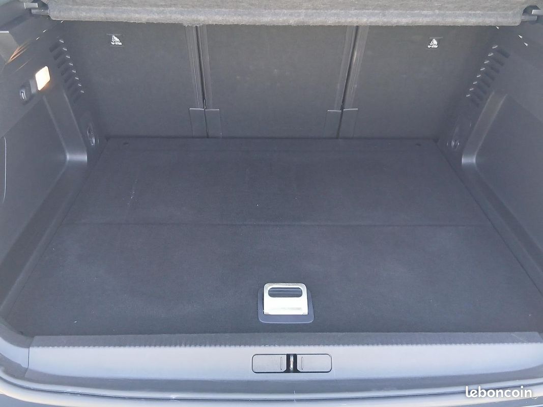 Citroen C5 Aircross 1.6 Hybride rechargeable 225 MAX + TOIT OUVRANT / VISION 360 / JANTES 19 / COFFR (image 5)