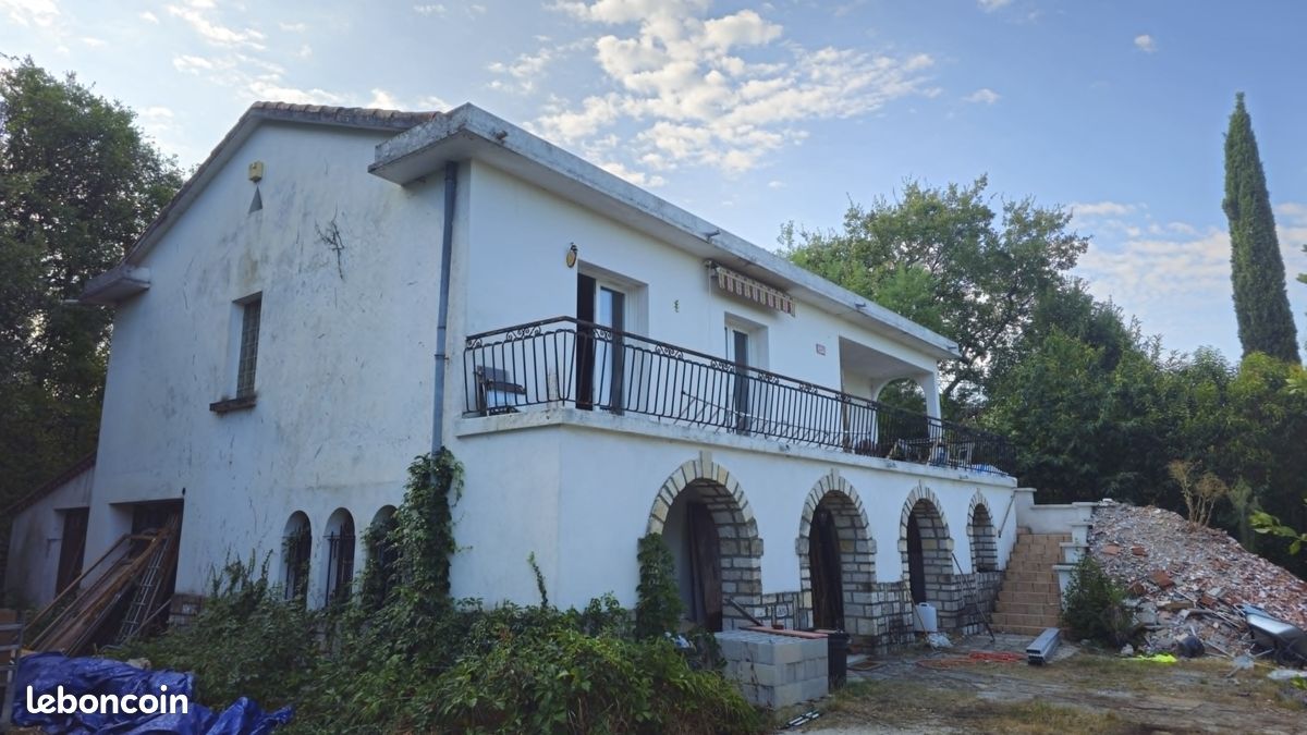 Maison 6 pièces 160 m² · à Vézénobres · 160 m² · 250 000 €