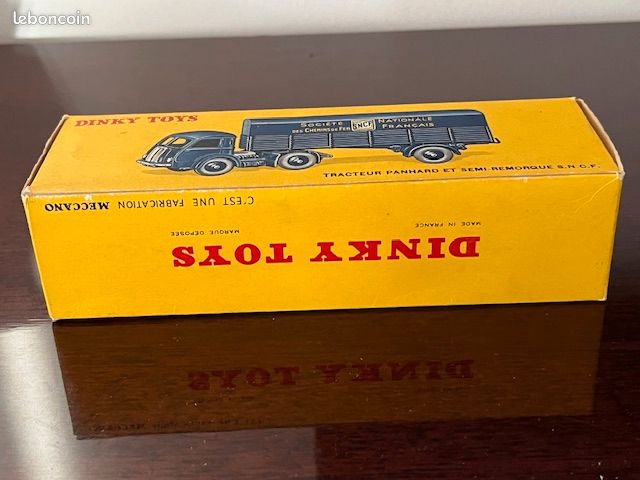 DINKY TOYS 32AB/575 - Panhard Movic semi-remorque SNCF