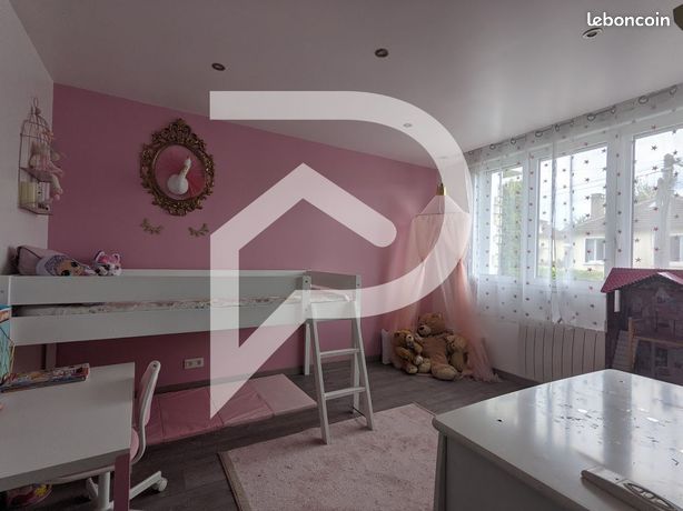 Maison a louer - 6 pièce(s) - 114 m2 - Surfyn