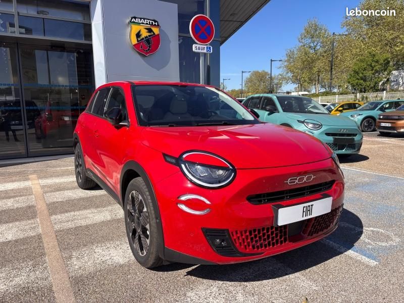 Fiat 600 1.2 Hybrid Turbo 110ch La Prima eDCT6 Step 2 (image 1)