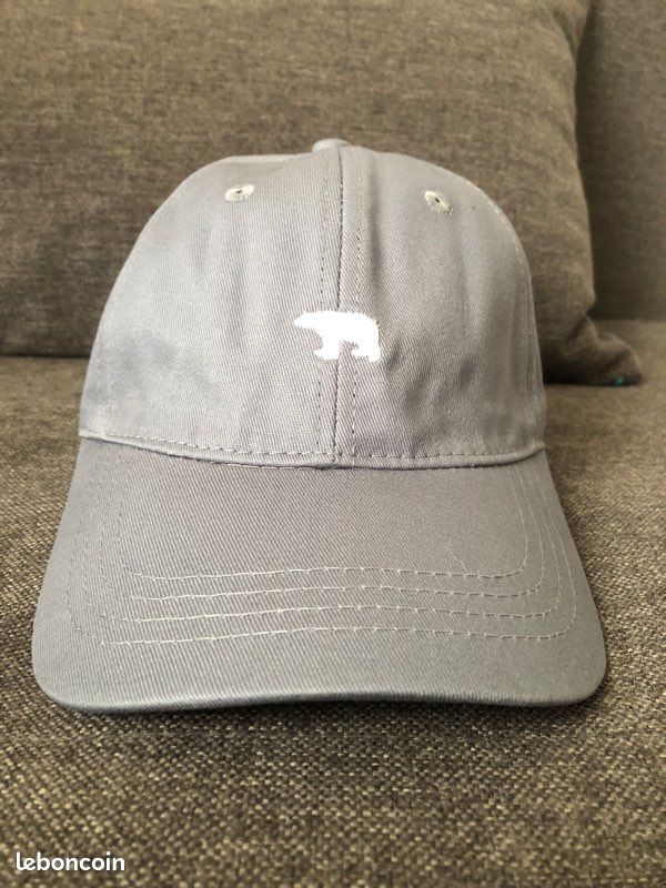 Casquette Ours jamais portée (image 1)
